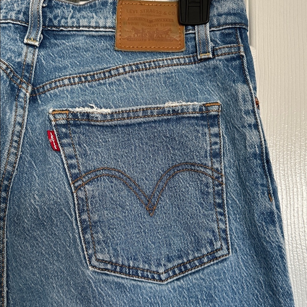 Levi’s Premium Ribcage Straight Ankle 28 width - Picture 5 of 13